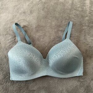 Wacoal Blue Back Appeal No Wire Free T-Shirt Bra Women's size 34DD